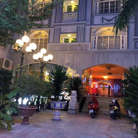 Hoang Quan Hotel Хошимин Екстериор снимка
