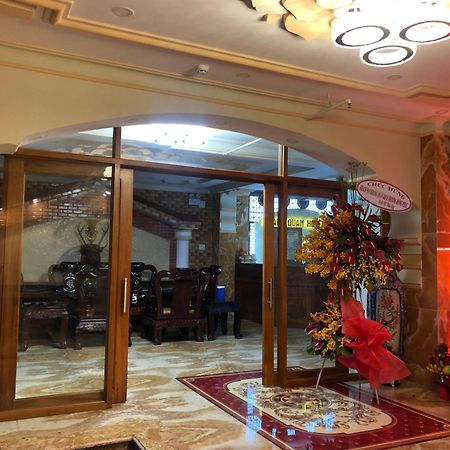 Hoang Quan Hotel Хошимин Екстериор снимка