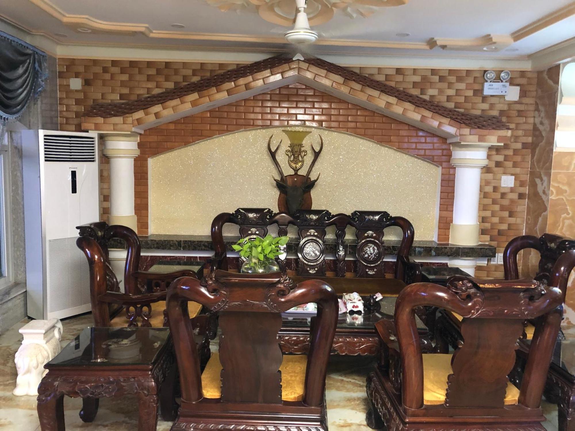Hoang Quan Hotel Хошимин Екстериор снимка