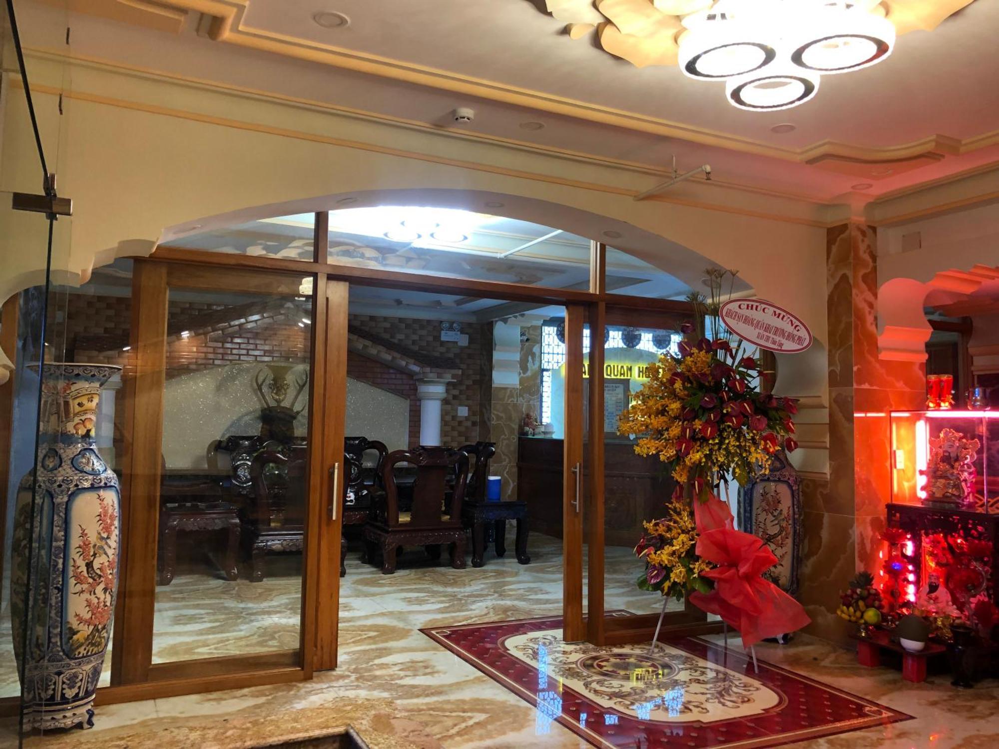 Hoang Quan Hotel Хошимин Екстериор снимка