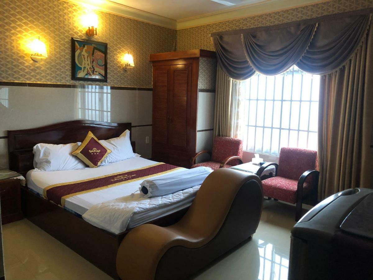 Hoang Quan Hotel Хошимин Екстериор снимка