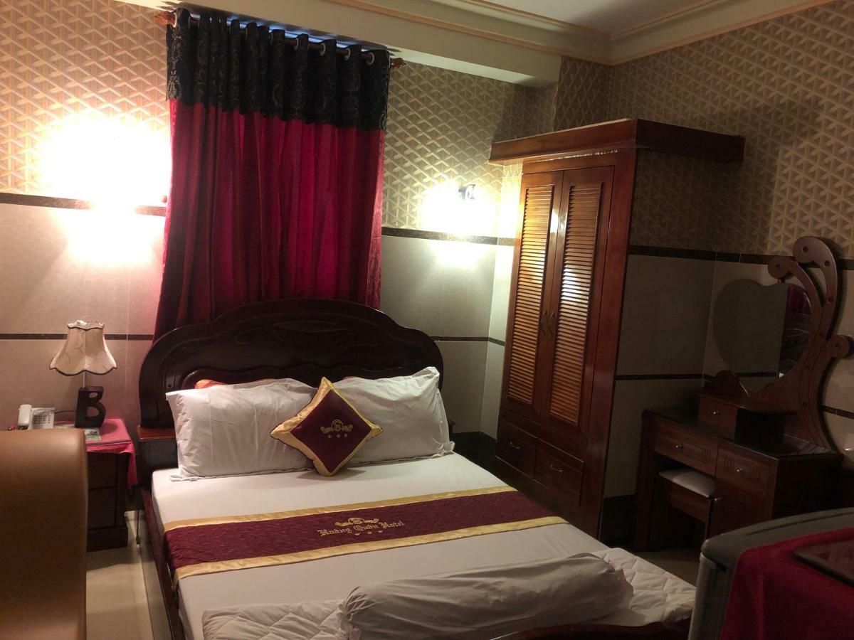 Hoang Quan Hotel Хошимин Екстериор снимка
