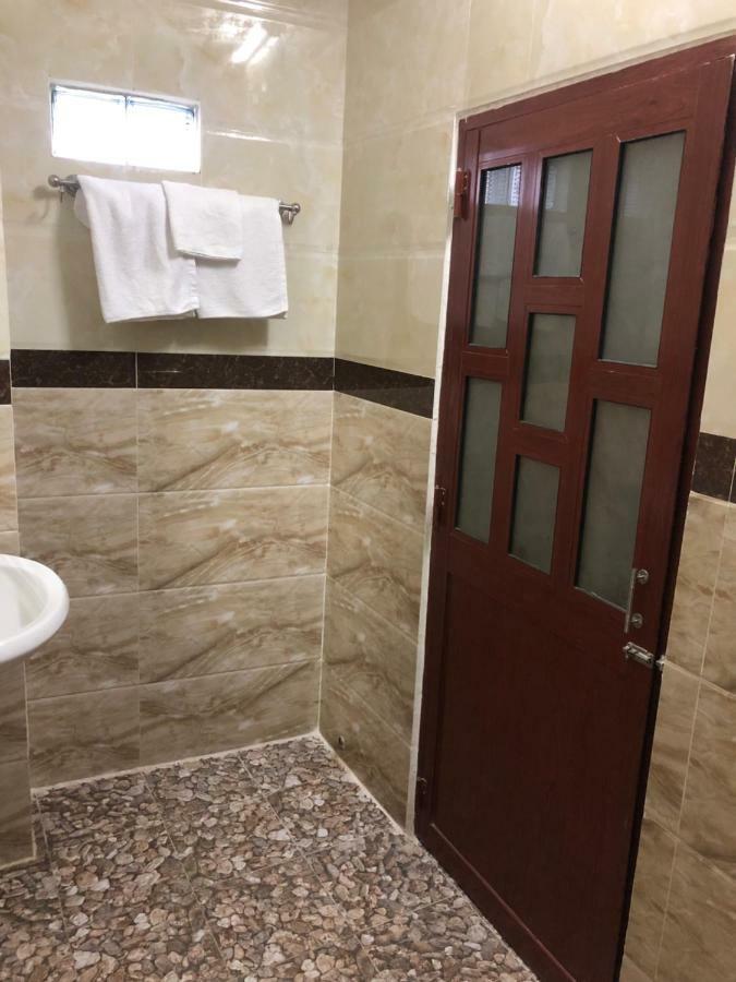 Hoang Quan Hotel Хошимин Екстериор снимка