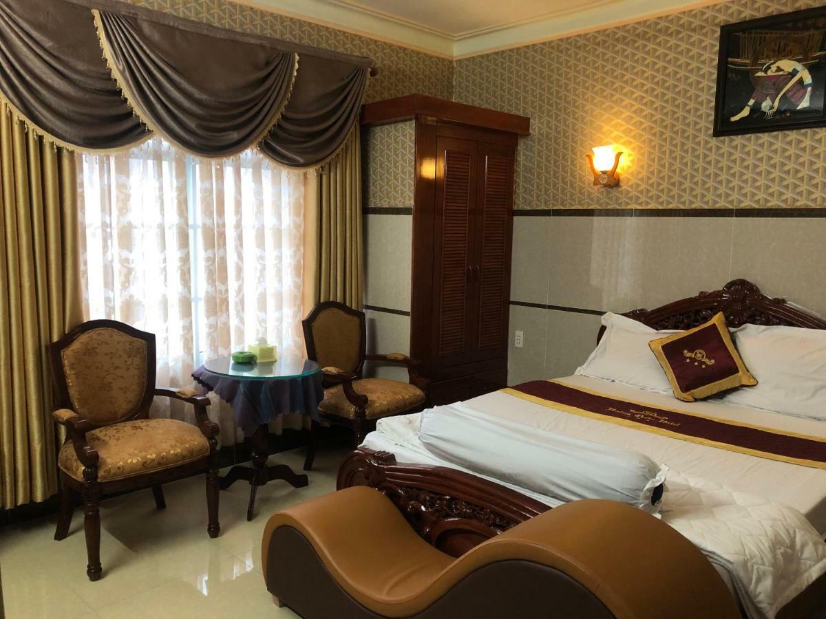 Hoang Quan Hotel Хошимин Екстериор снимка