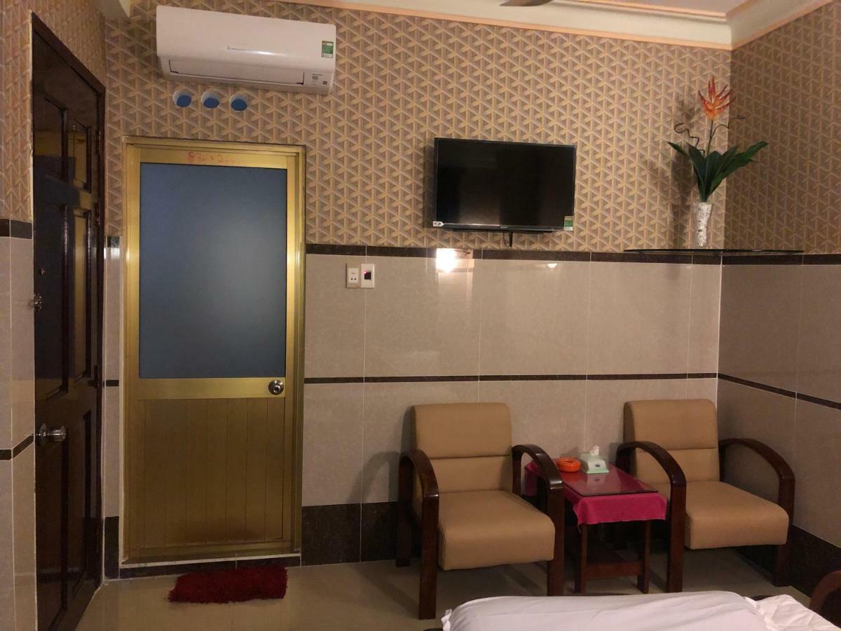 Hoang Quan Hotel Хошимин Екстериор снимка