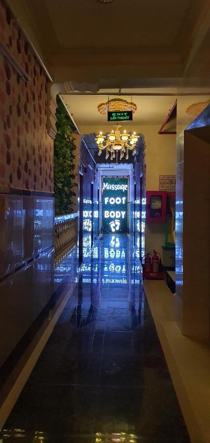 Hoang Quan Hotel Хошимин Екстериор снимка