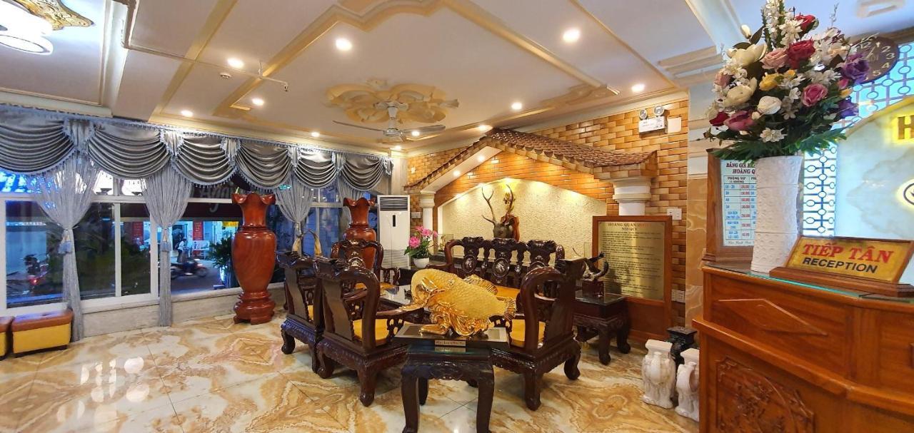 Hoang Quan Hotel Хошимин Екстериор снимка