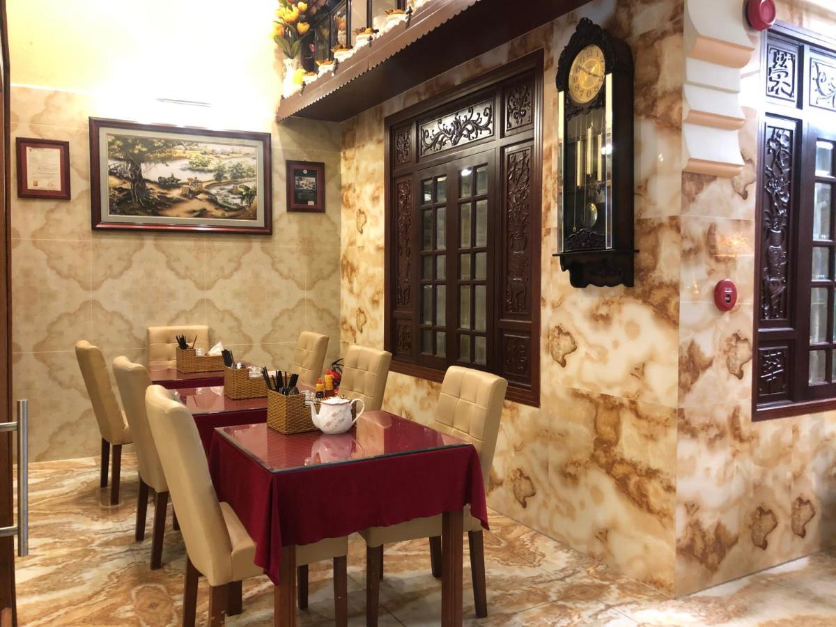 Hoang Quan Hotel Хошимин Екстериор снимка